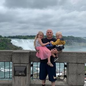 Meet your Posher, Thomas